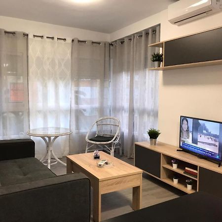Apartamentos Centro Internacional Algarrobo-Costa Екстериор снимка