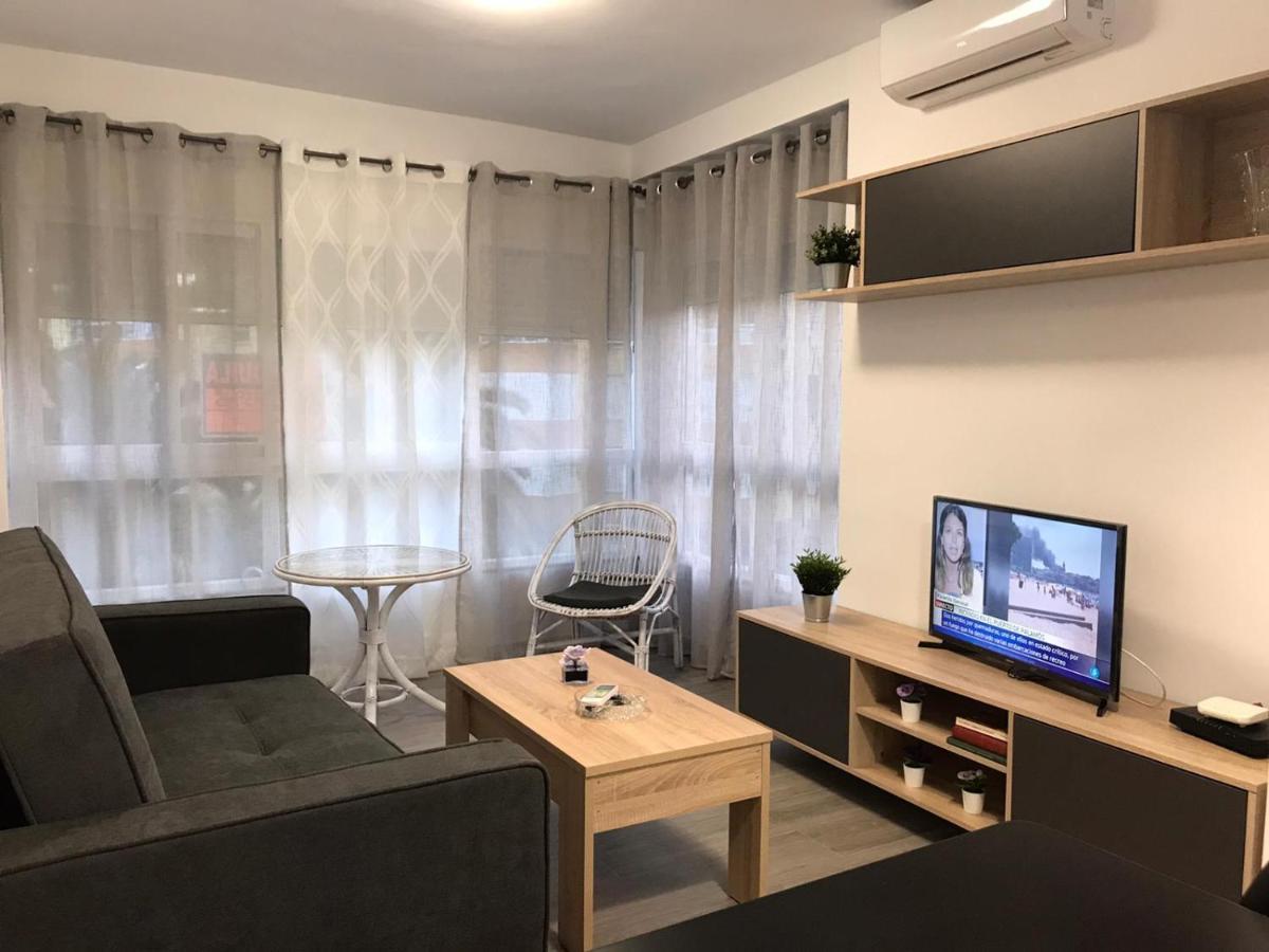 Apartamentos Centro Internacional Algarrobo-Costa Екстериор снимка